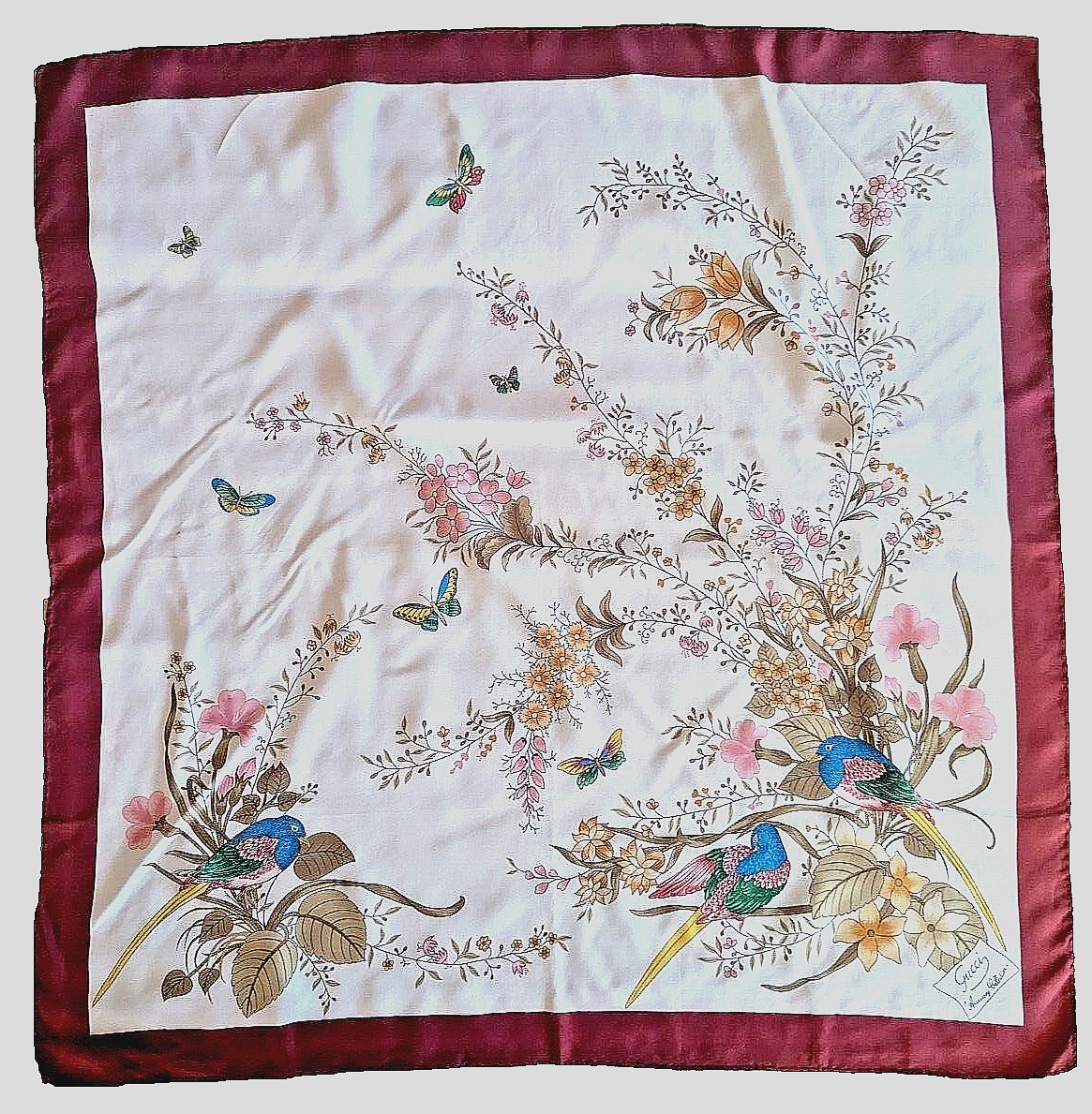 Écharpe en soie vintage Gucci Flora 34x34 collection d'accessoires   Authentique années 80
