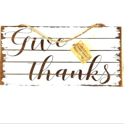 Farmhouse White Washed Wood Planked Wall Decor Give Thanks Rope Hanger