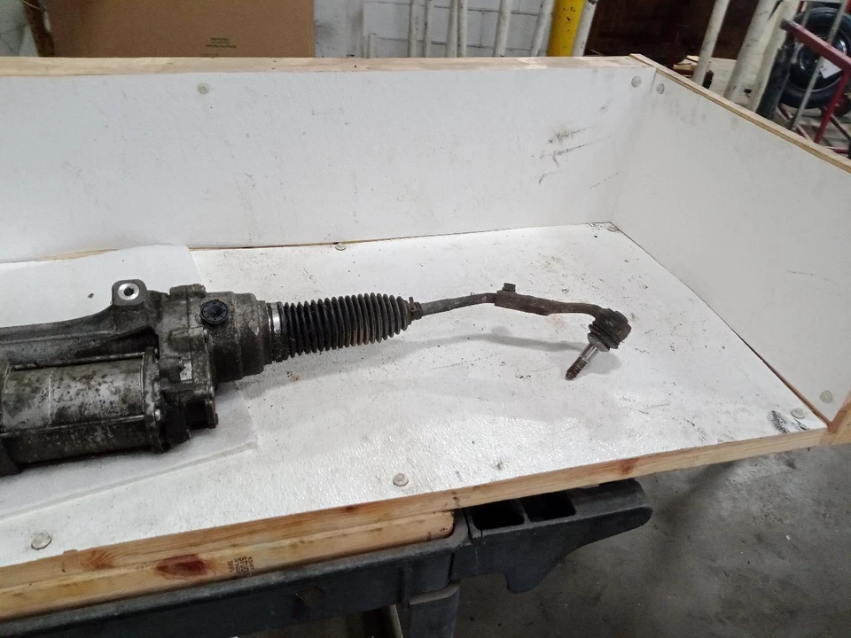Power Steering Gear/Rack And Pinion 2014 M235i Sku#4263168 - Image 3 of 4