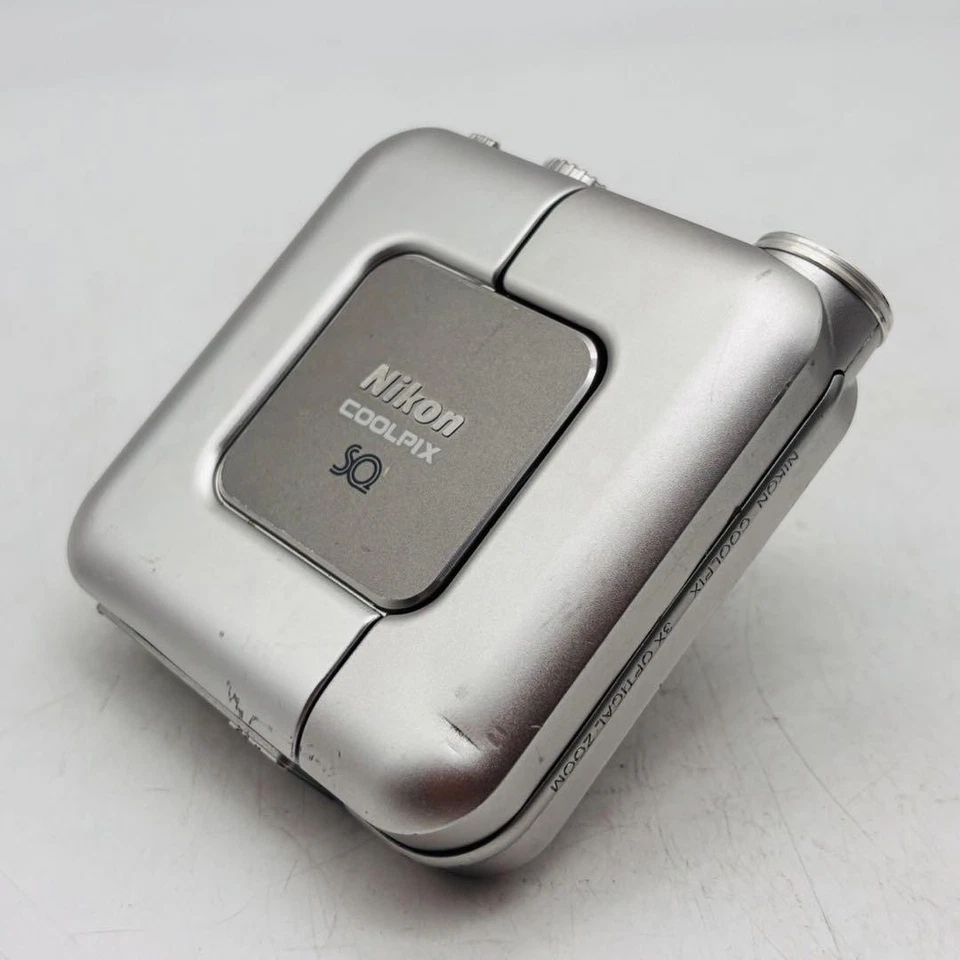 Nikon COOLPIX SQ Digital Compact Camera Silver No Box Working Used - Image 2 of 4