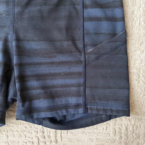 Lululemon Athletica Bike Shorts Womens Size 6 Performance Side Pockets Striped - Picture 3 of 9