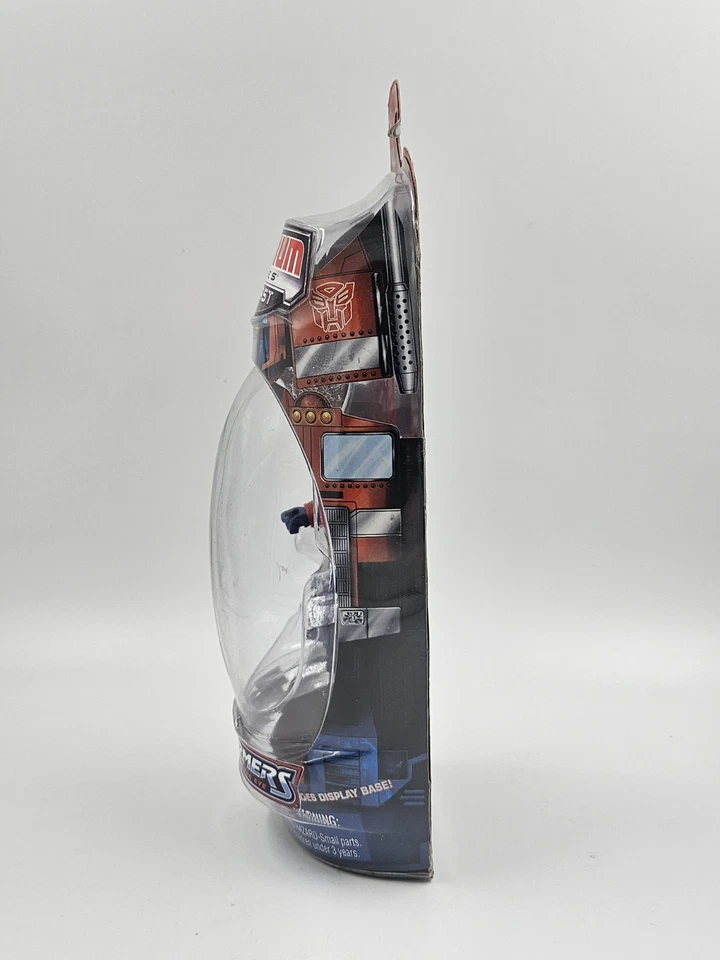 2006 Transformers Optimus Prime Titanium Series Diecast Action Figure Autobot - Image 3 of 4