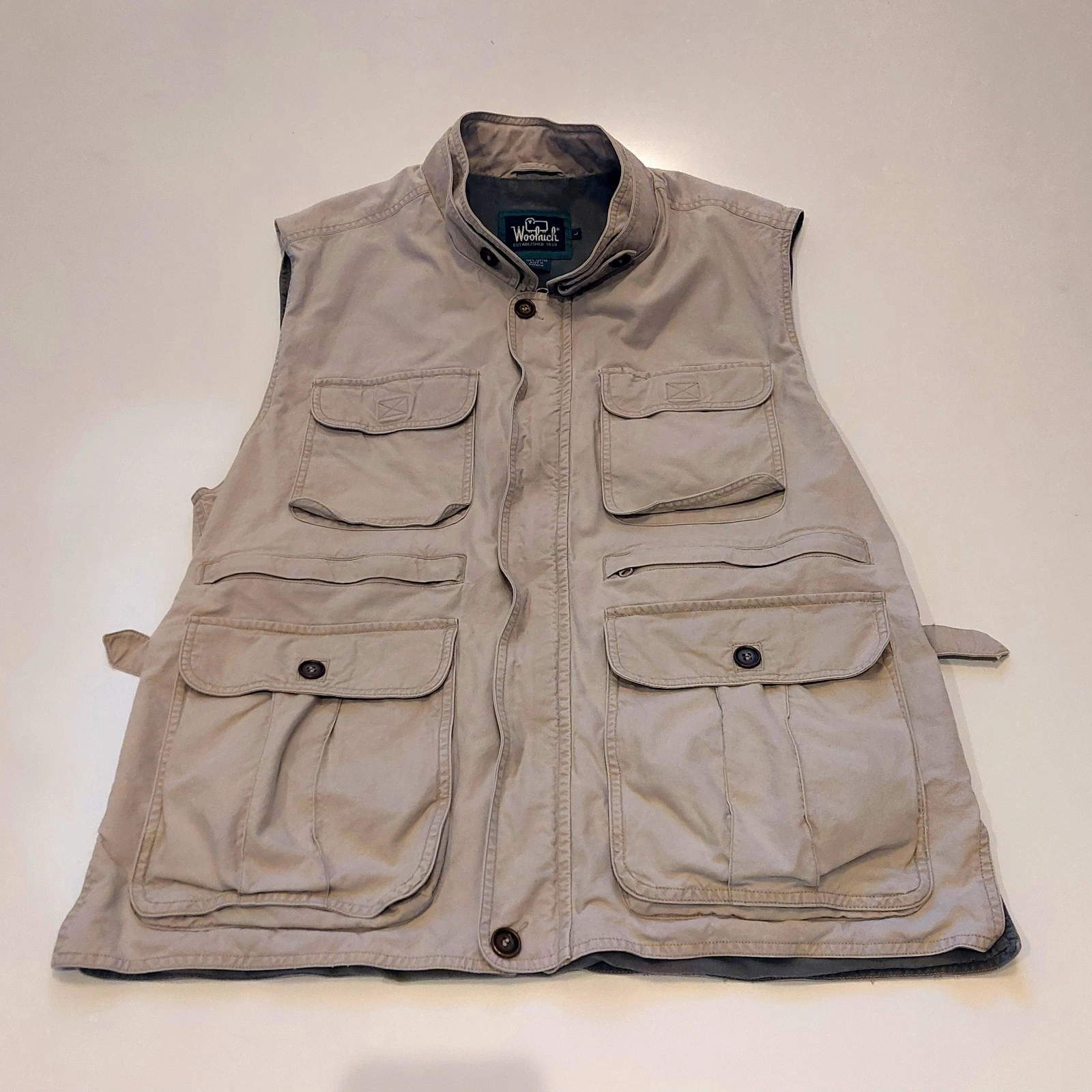 Woolrich Men's Khaki Utility Vest Multi Pocket Size (L) Fits Like An XL *see