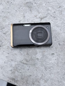 Samsung ST550 12.2MP Compact Digital Camera Black - No Battery / No charger