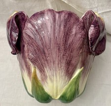 RARE ET GRAND CACHE POT EN BARBOTINE IRIS DELPHIN MASSIER VALLAURIS