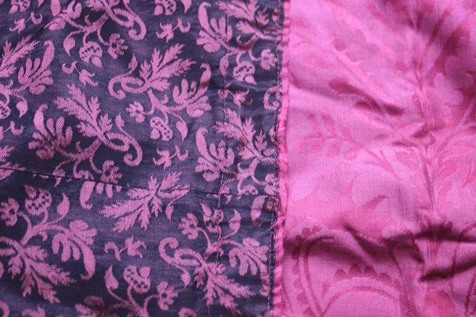 Tapis de table en damas de soie cramoisi, XIXe siècle, motif Régence - Photo 3/4