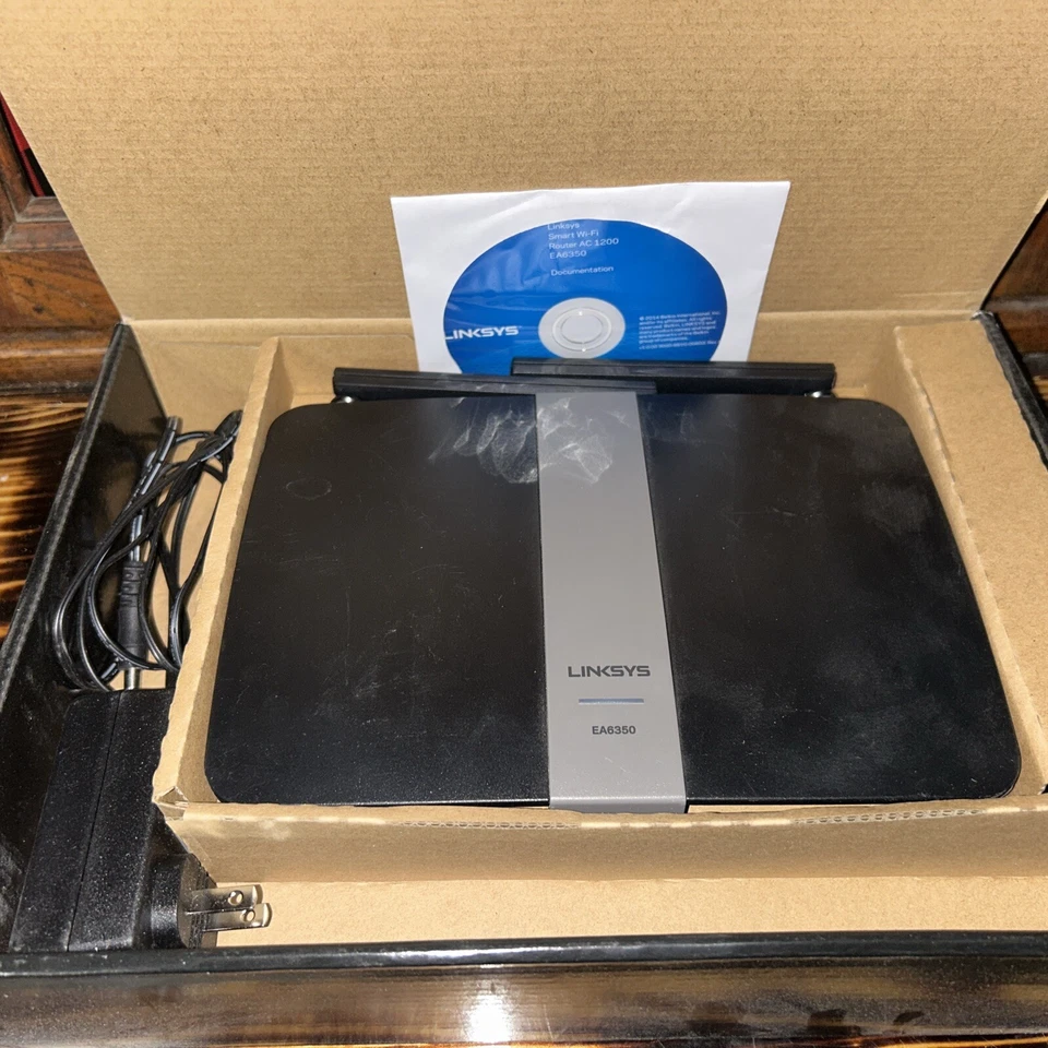 Linksys Smart WiFi Dual Band Wireless Router Internet Gigabit High Speed AC1200+ - Image 2 of 3