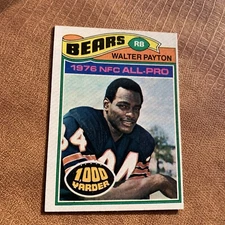 1977 Topps #360 Walter Payton Bears - ships in plastic protector