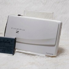 Fujifilm Finepix Z900EXR 16.0MP Compact Digital Camera 0004