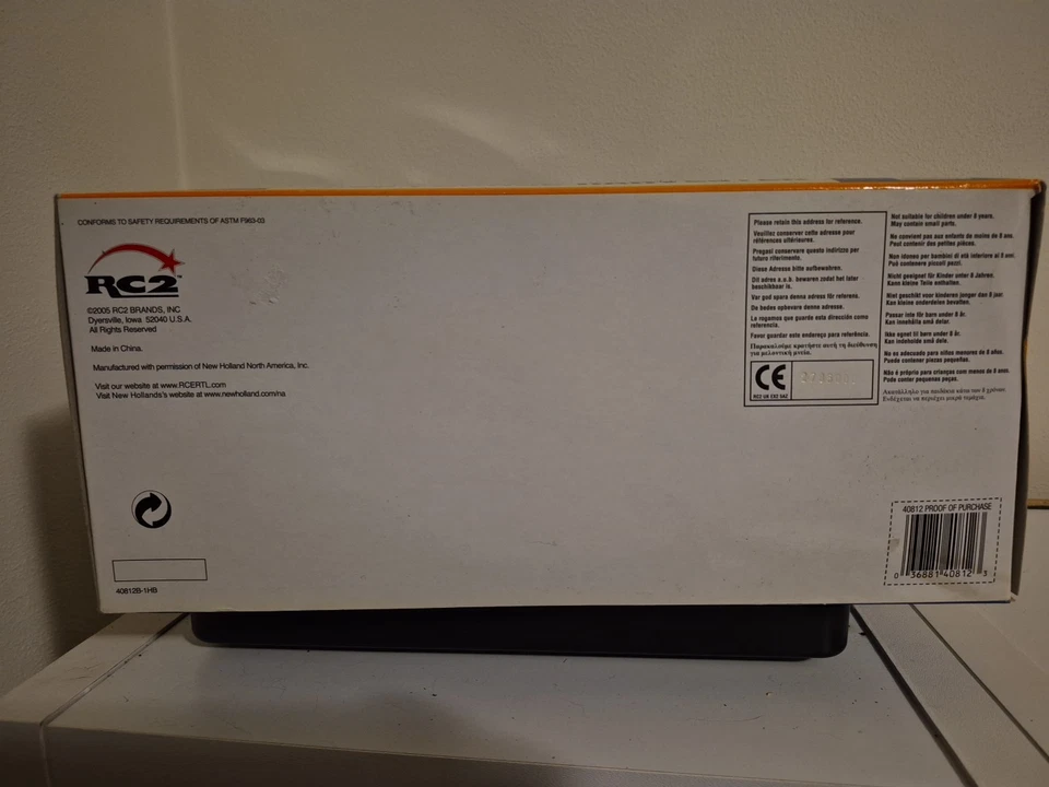 1:32 Ertl New Holland FX60 Forage Harvester Diecast NIB - Image 4 of 4