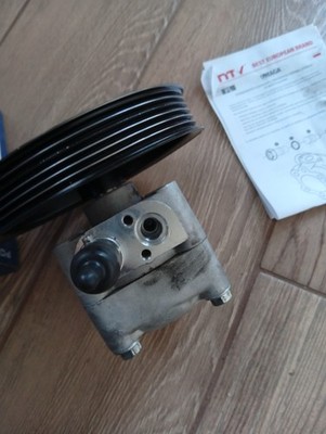 NTY SERVOPUMPE HYDRAULISCH passend für VOLVO S60 S80 V70 XC70 XC90 | SPW-VV-007