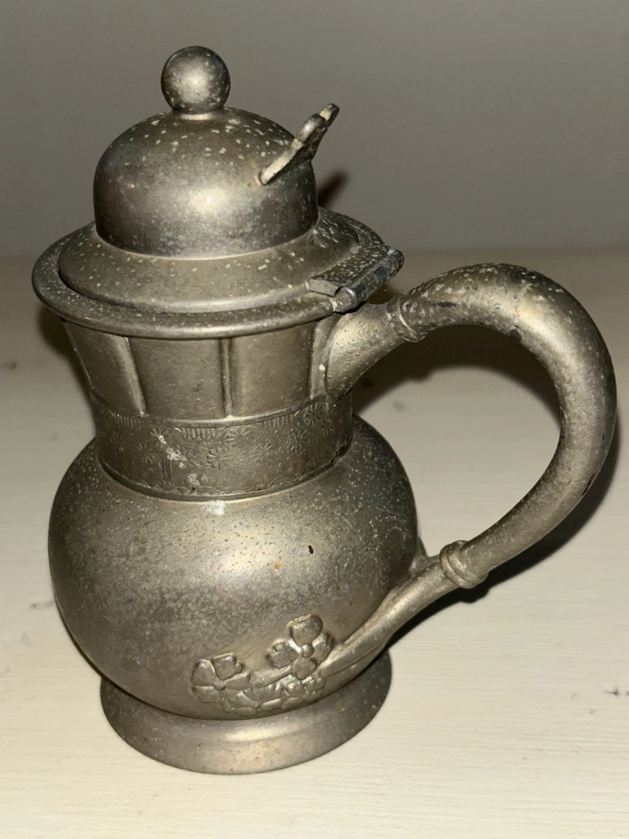 Victorian 1900-1940 Antique US Silver-Plated Pitchers & Jugs for