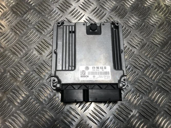 Centralina VOLKSWAGEN TRANSPORTER 5 PHASE 1 070906016BD - Immagine 2 di 4