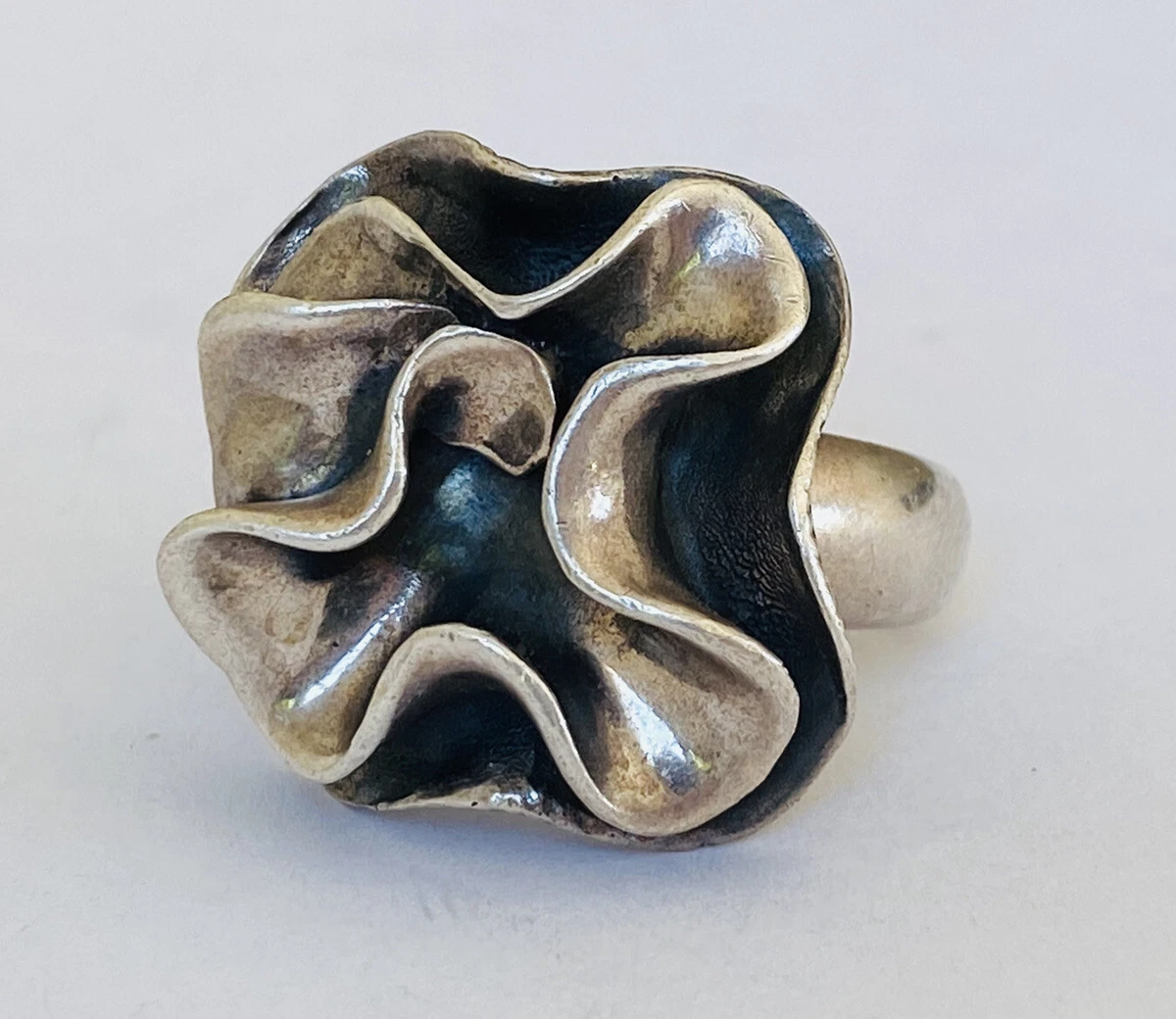 Chunky Silpada Sterling Silver Flower Ring Size 9 R1809 Retired