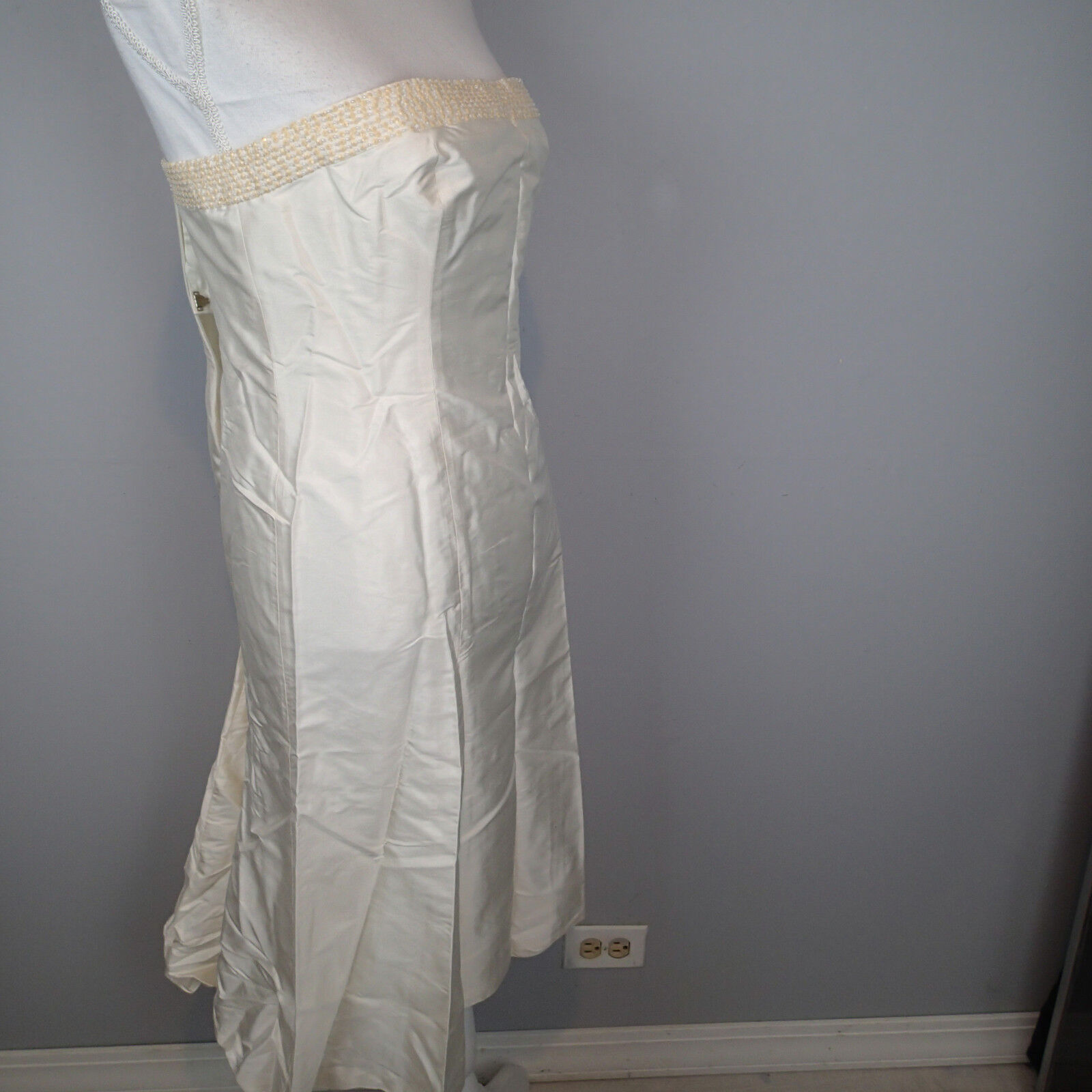 Picture 6 of 12