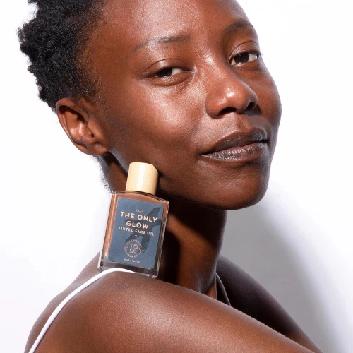 Organic Skin Co - The Only Glow Tinted Face Oil, Deep Shade, 30 ml - Image 4 of 4