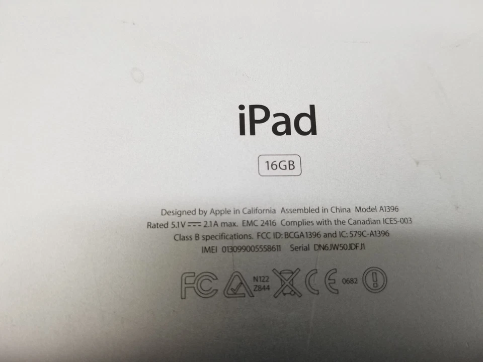 Paquete Apple iPad 1ª Generación A1337 32GB Y Apple iPad 2 A1396 16GB Foto 3 de 4