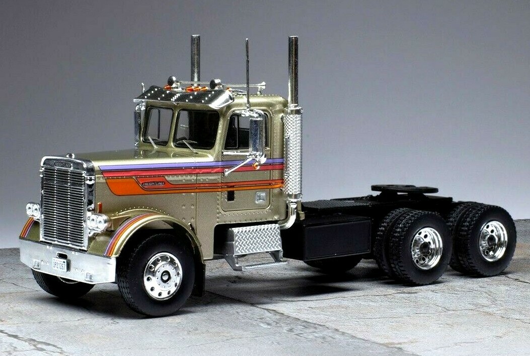 GREAT IXO DIECAST 1/43 1977 FREIGHTLINER FLC 120 64 T TRUCK