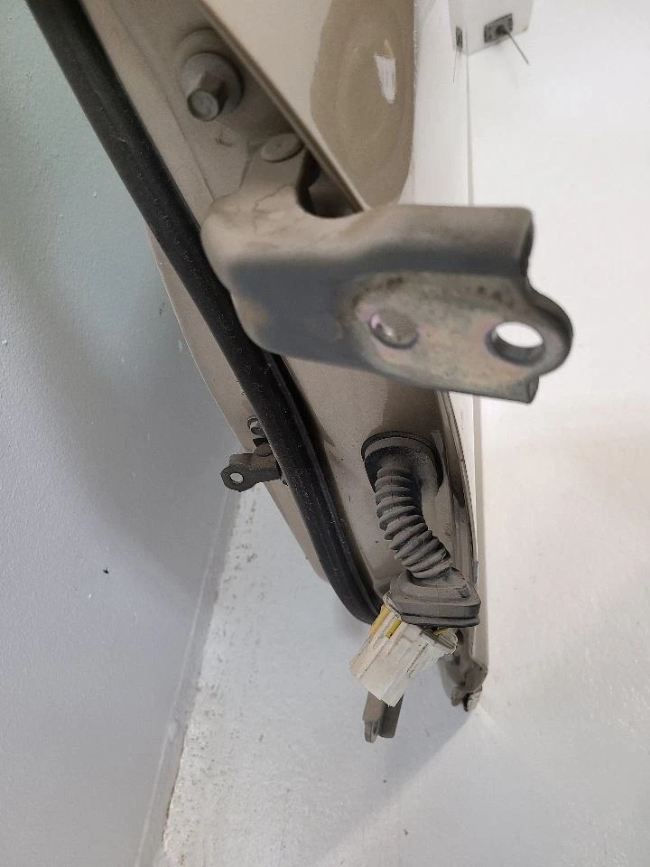 2008-2010 SATURN VUE Driver Left Front LH Door Electric Gold 20940446 Foto 4 de 4