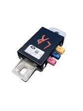 2017 - 2023 JAGUAR F-PACE OEM LEFT REAR RADIO ANTENNA AMP SPLITTER DPLA19C097BA