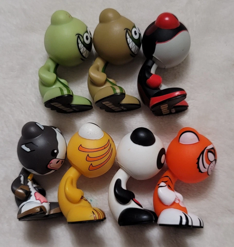 UB Funkeys Figures Lot of 7 -RAJ (VERY RARE), LOTUS PANDAS and others LOT - Image 4 of 4
