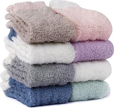 5 Paar Damen Kuschelsocken: Korallenfleece, warm, antirutschig【Farben zufällig】