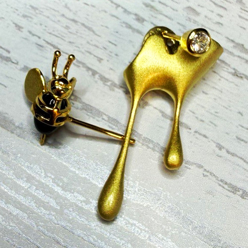 Signed 925 Sterling Silver Gold Bee & Drip Design Earrings Animals & Insects