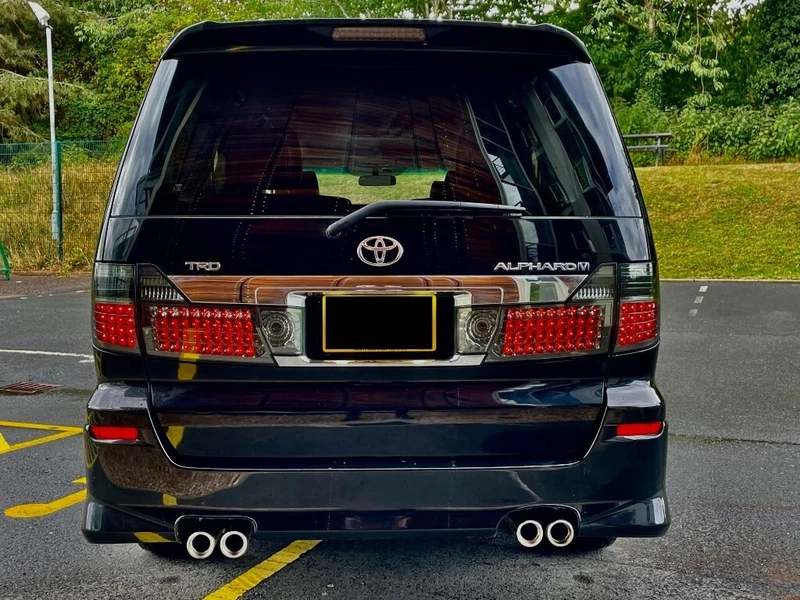 Unique Toyota Alphard, Full Toyota Racing Design (TRD) Body Kit, Twin Duel Exhaust