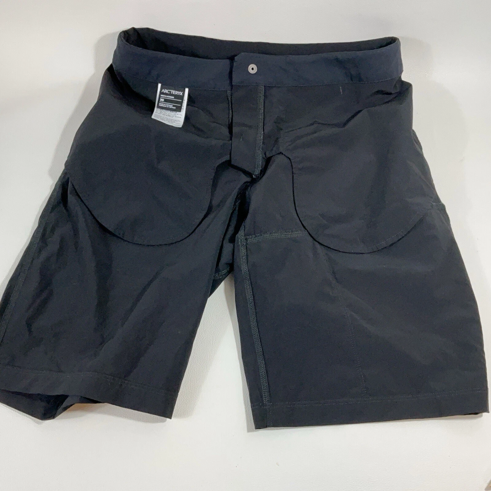 arcteryx belted stretch nylon tech hiking shorts