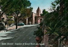 1961 SESTRI LEVANTE Genoa Entrance to the Grand Hotel dei Castelli Postcard