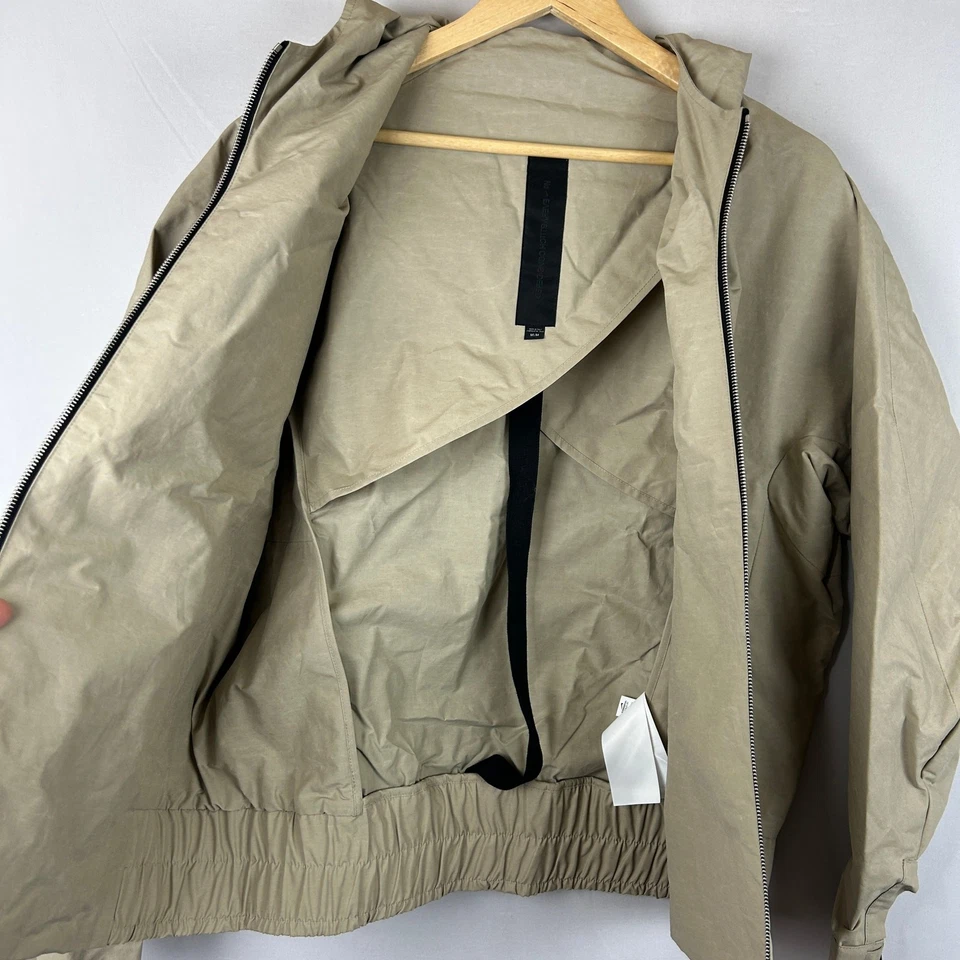 Chaqueta con Capucha Nike ESC Every Stitch Considerada Cremallera Completa Caqui Para Mujer Talla M Foto 4 de 4