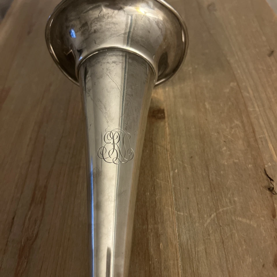 "Antiguo jarrón trompeta brote plata esterlina pura de 12"" con borde con volantes ponderado monograma" Foto 4 de 4