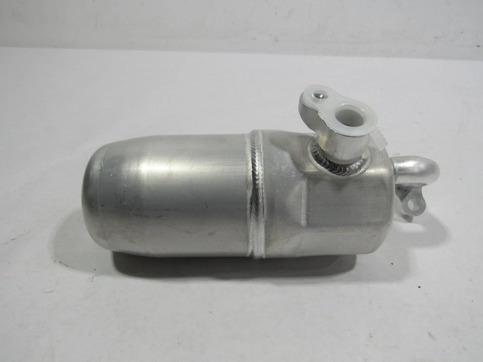 07-10 Chevrolet 2500 Silverado 2008 AC A/C Accumulator Dryer | - Image 3 of 4