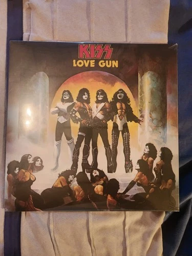 KISS LOVE GUN VINYL-2014 REISSUE-BRAND NEW SEALED