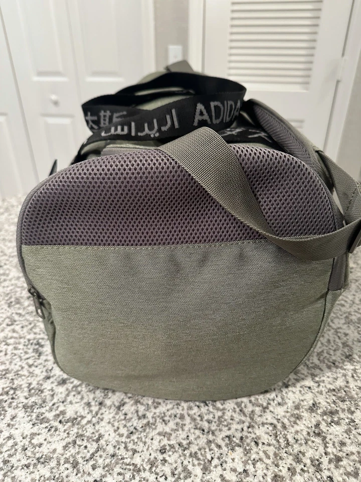 Bolso de Lona Mediano Adidas 4ATHLTS (RARO) Foto 4 de 4