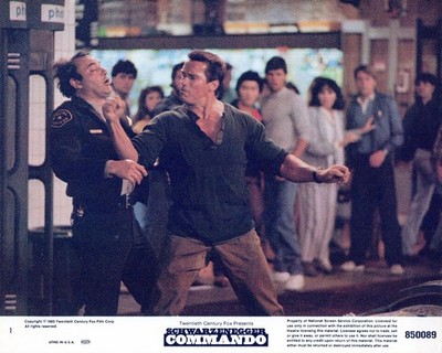 Arnold Schwarzenegger in Commando (1985)   Hollywood Photo 964K
