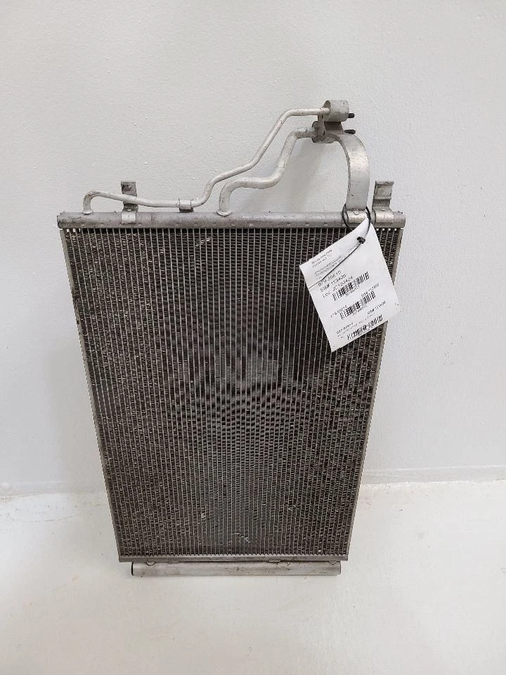 Condensador de aire acondicionado 14 KIA FORTE 1,8 L 97606A7000 2014 Foto 4 de 4