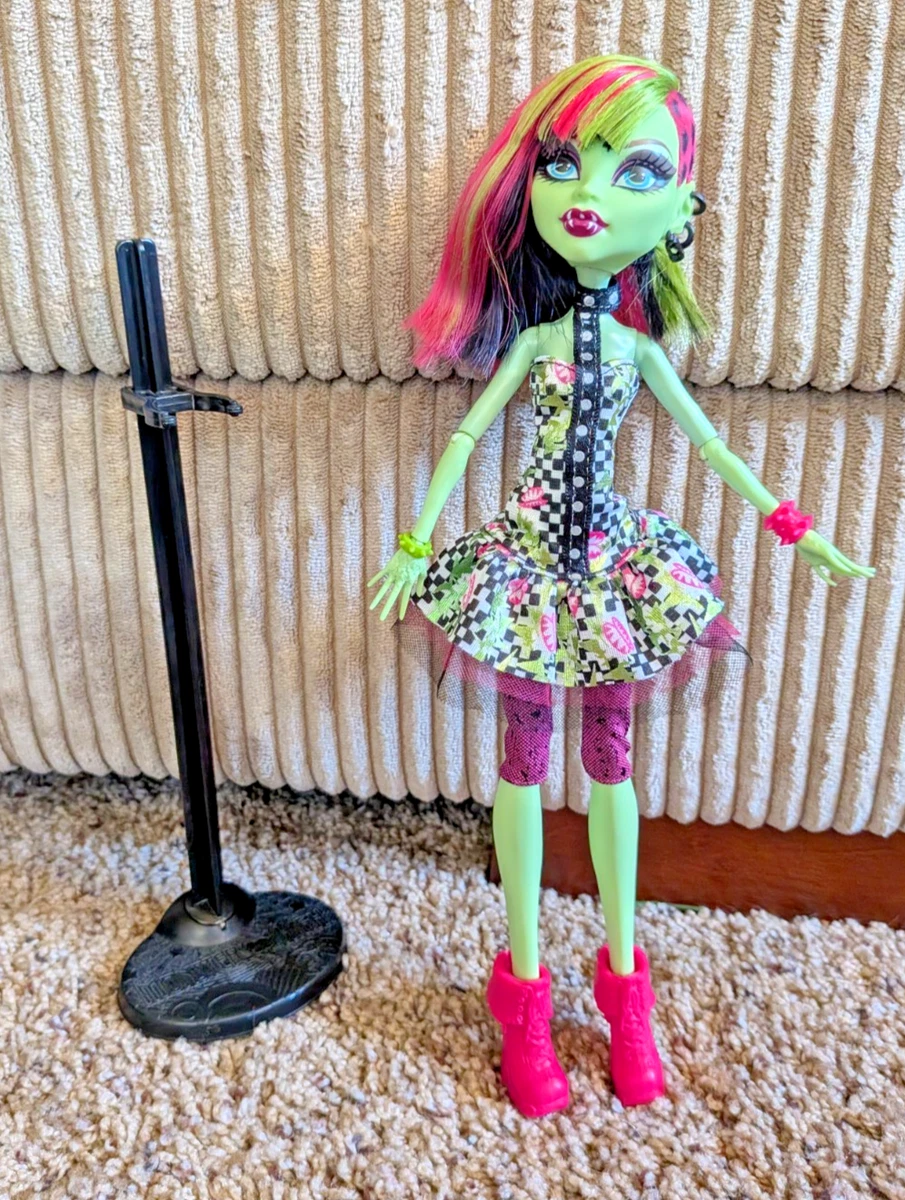 Preços baixos em Boneca menina Mattel Venus Mcflytrap Boneca