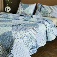 Reversible Floral Coverlet Bedding Set All Season Floral Quilt Set w/ Pillowcase