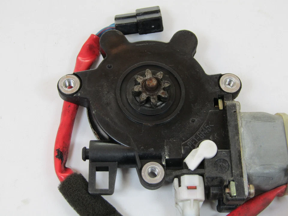 2002-2004 Subaru Impreza TS Wagon Front Passenger Right Power Window Motor OEM - Image 4 of 4