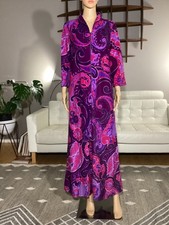 Vintage 70s Psychedelic Paisley Op Art Mod Acid Trip Hippie Robe House Coat
