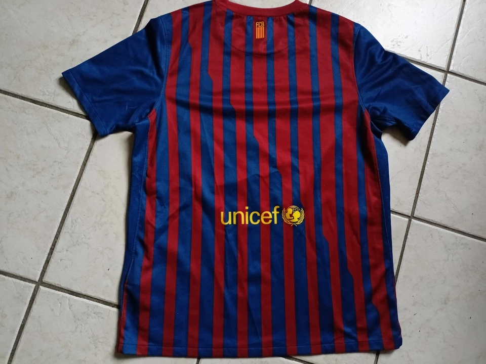 MAILLOT FOOTBALL NIKE FCB BARCELONE LFP QATAR UNICEF SIZE 13/14 ANS TBE - Photo 3/4
