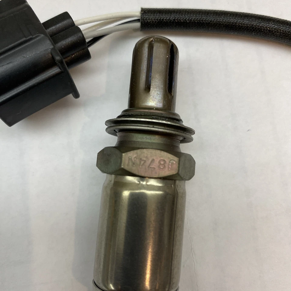 Sensor de oxígeno CARQUEST CX13664 para Wrangler, Dakota, Durango, Ram 1500, 2500 Foto 3 de 4