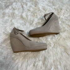 Cooperative by Urban Outfitters Beige Suede Wedge 7.5