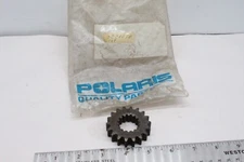 Nos Oem Polaris Snowmobile 18T, 11W, 15 Spline Top Sprocket 3221070