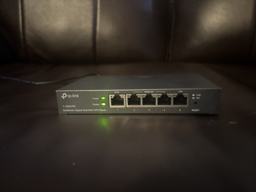 TP-LINK TL-R600 SafeStream Gigabit Multi-WAN VPN Router