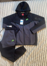 Black/volt-green tech fleece-tracksuit-medium (check stock)