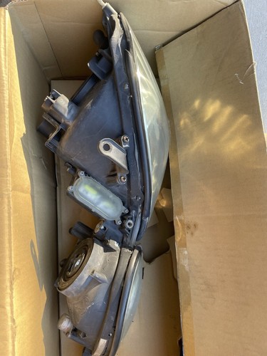 2002 Lexus GS300 Drive Side Headlight Assy. - Picture 5 of 8