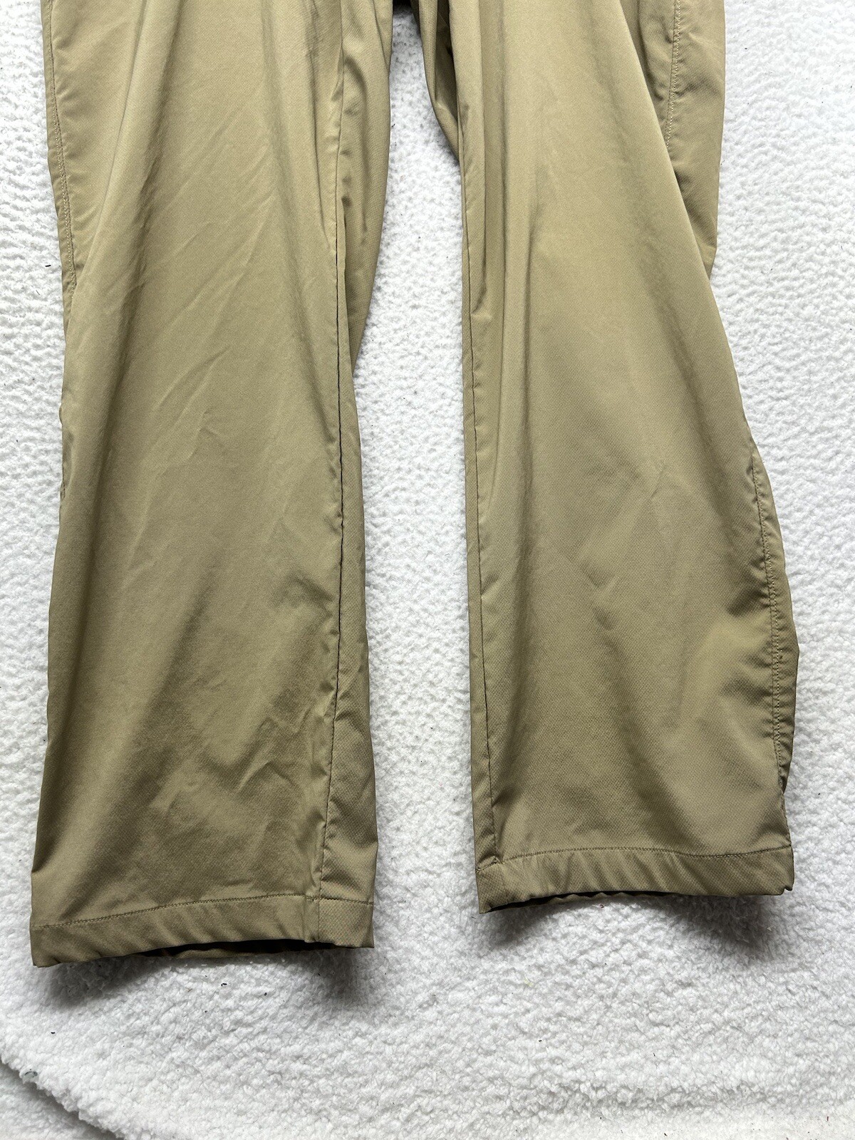 Under Armour UA Tech Golf Pants Mens 38x29 Beige Brown Chino Active