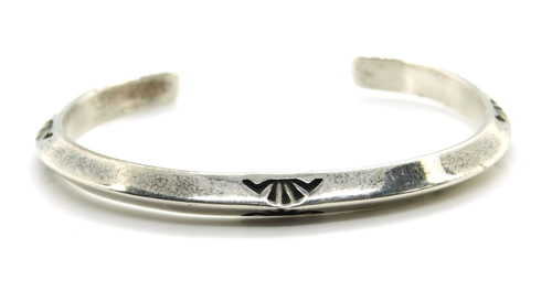 Signed GH Native American 925 Sterling Silver Stamped Pattern Cuff Bracelet - 第 1/9 張圖片